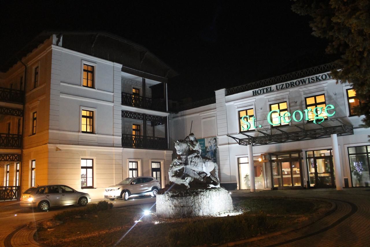 Отель Hotel Uzdrowiskowy St George Цехоцинек-10